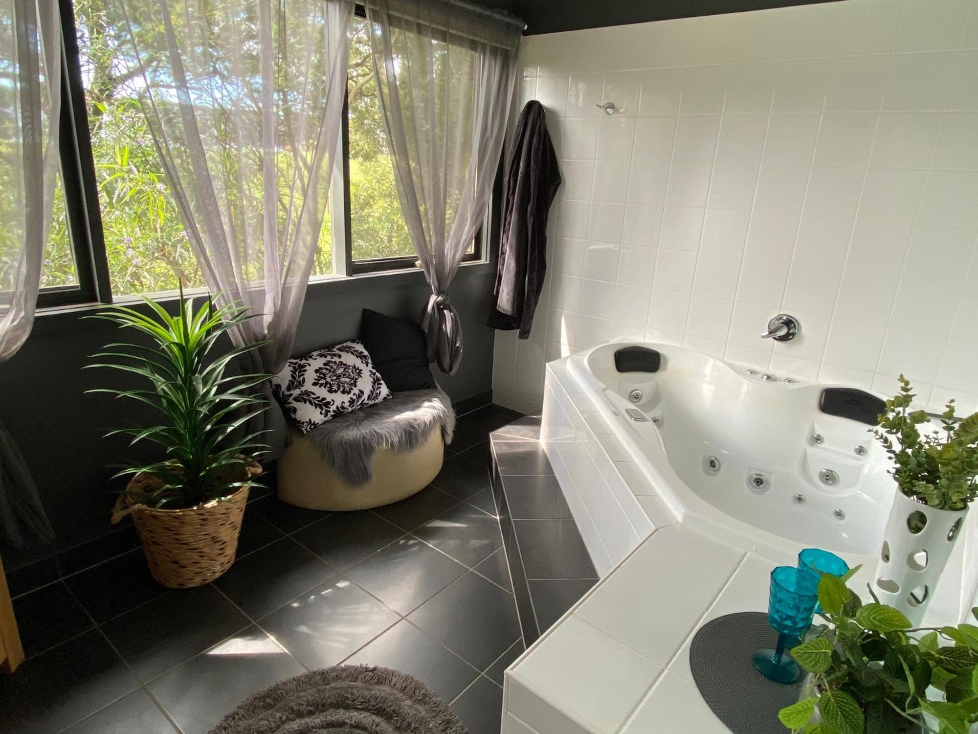 Couple'S Luxury Resort Spa Retreat Cowes Exterior foto