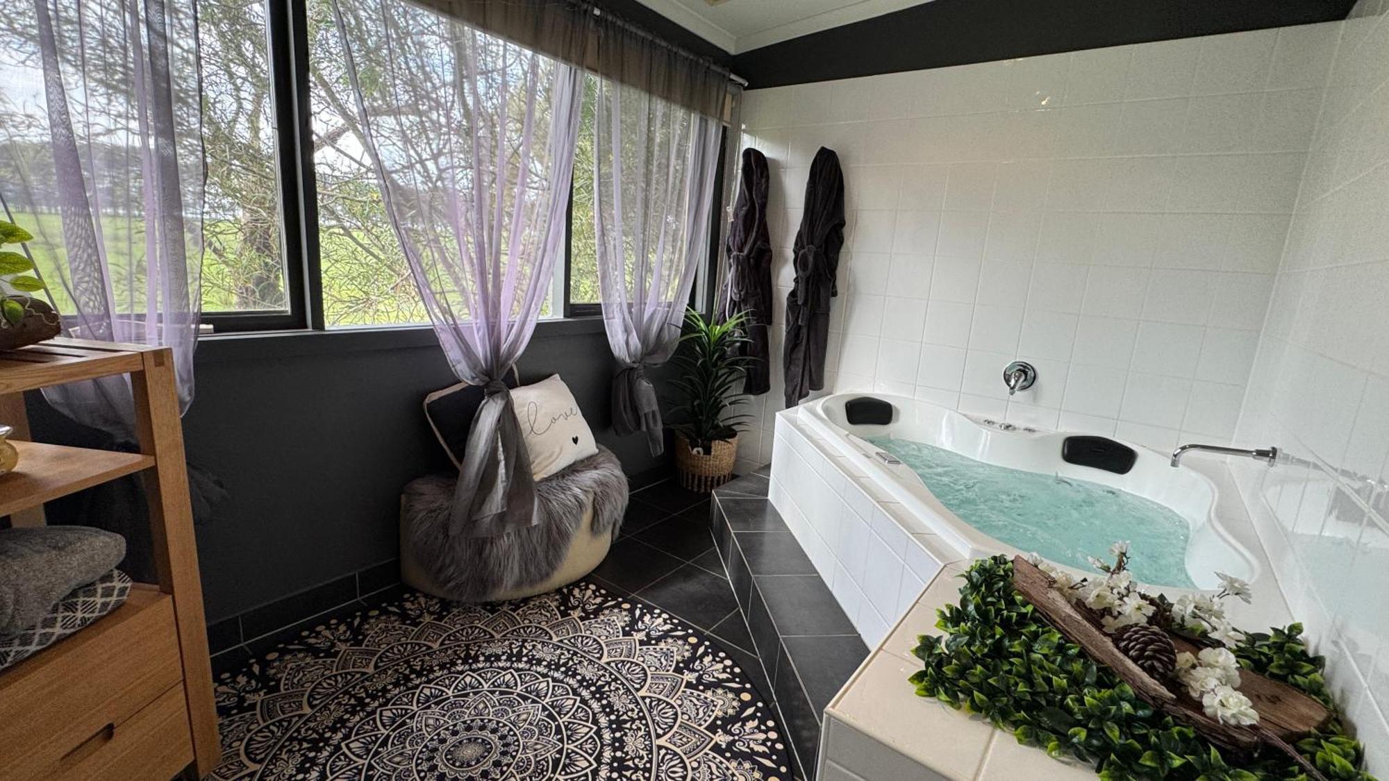 Couple'S Luxury Resort Spa Retreat Cowes Exterior foto